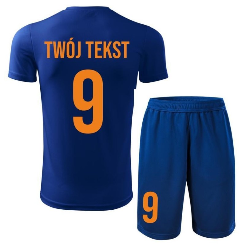 Strój piłkarski z nadrukiem - personalizowany - z własnym napisem i numerem - 2 częściowy Strój piłkarski z nadrukiem - personalizowany - z własnym napisem i numerem - 2 częściowy